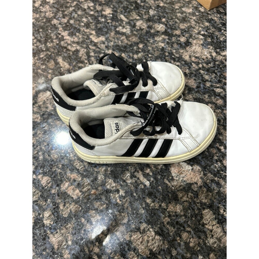 Adidas NEO athletic shoes feature black stripes and secured black laces kids - Picture 2 of 5